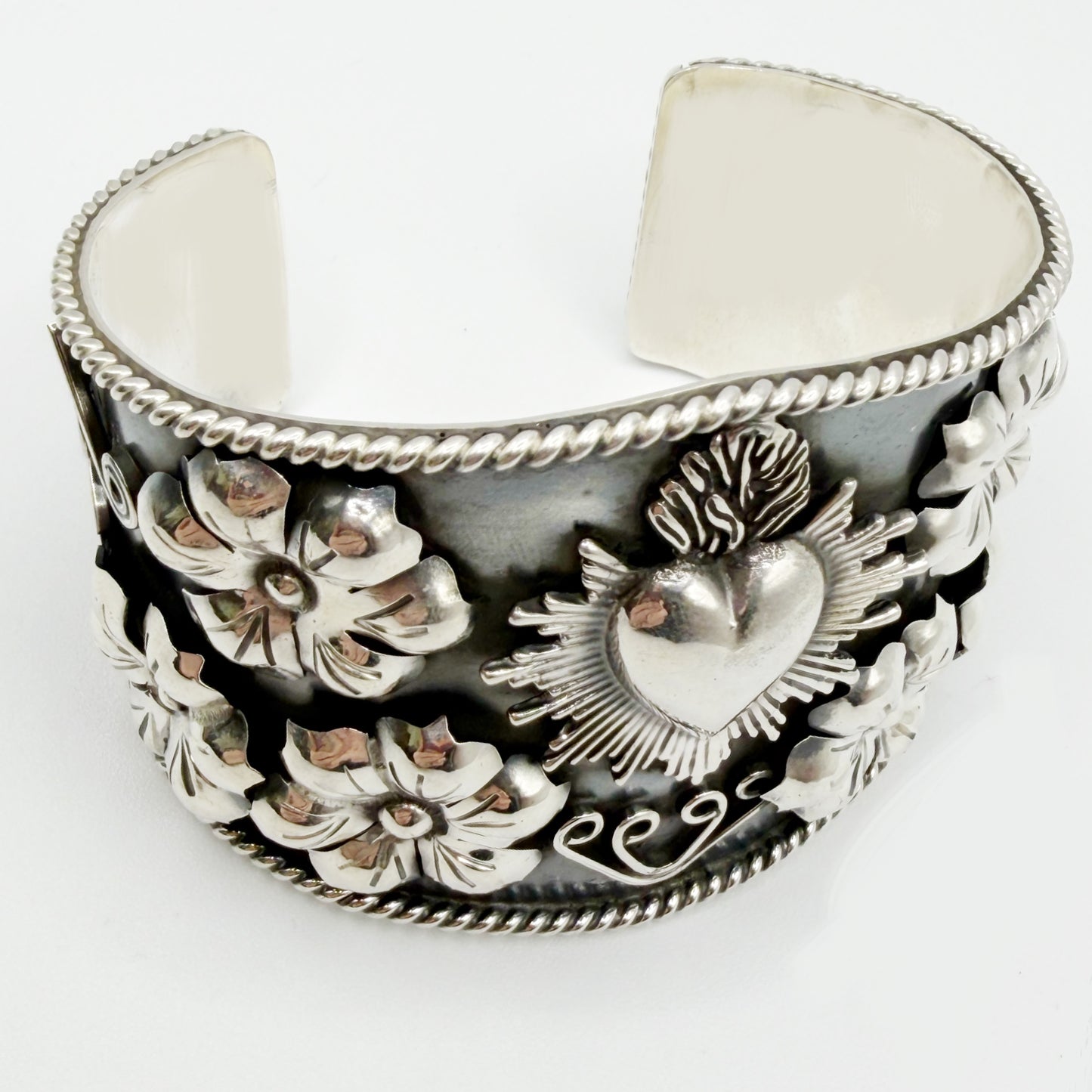 Silver Taxco bracelet, modern design with gorgeous heart