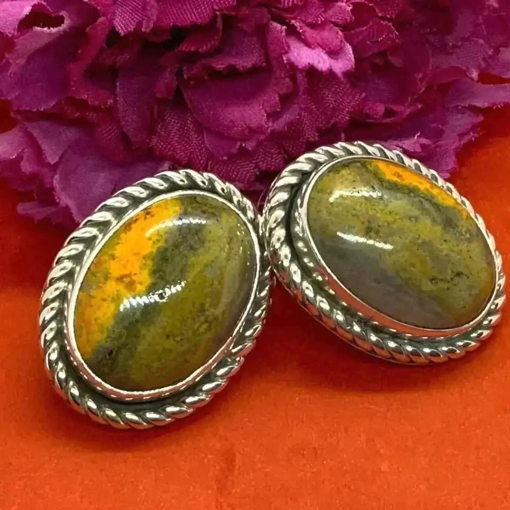 Santo Domingo butter scotch agate earrings by Robert