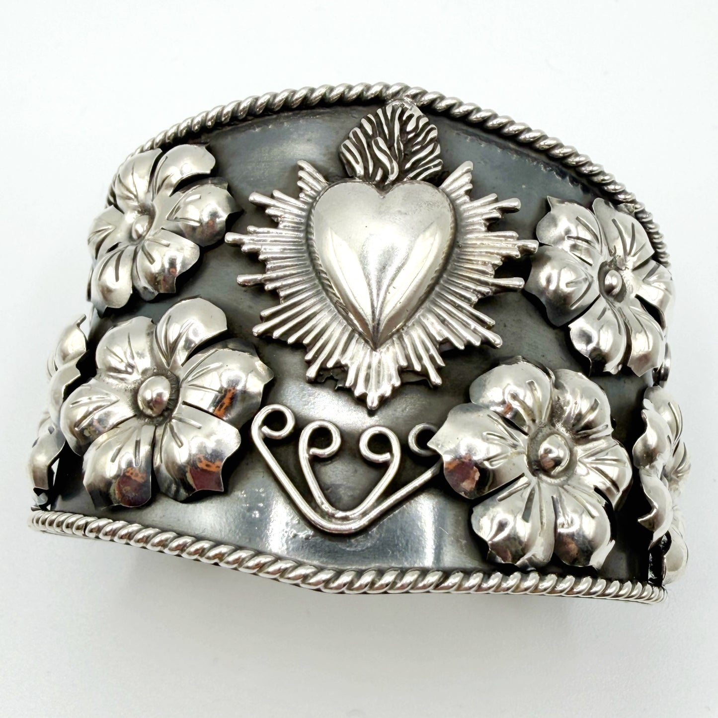 Silver Taxco bracelet, modern design with gorgeous heart