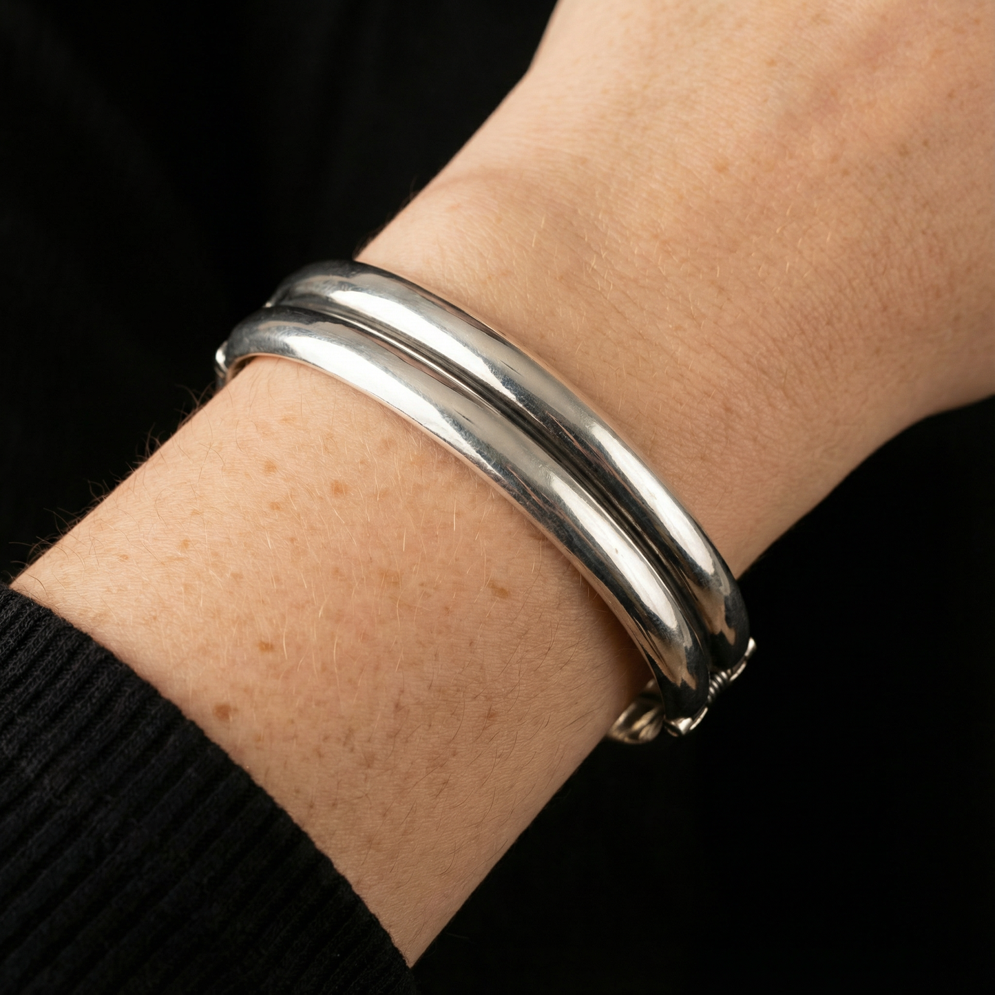 Silver stripe Taxco  clamper bracelet, modern design like vintage Taxco bracelet