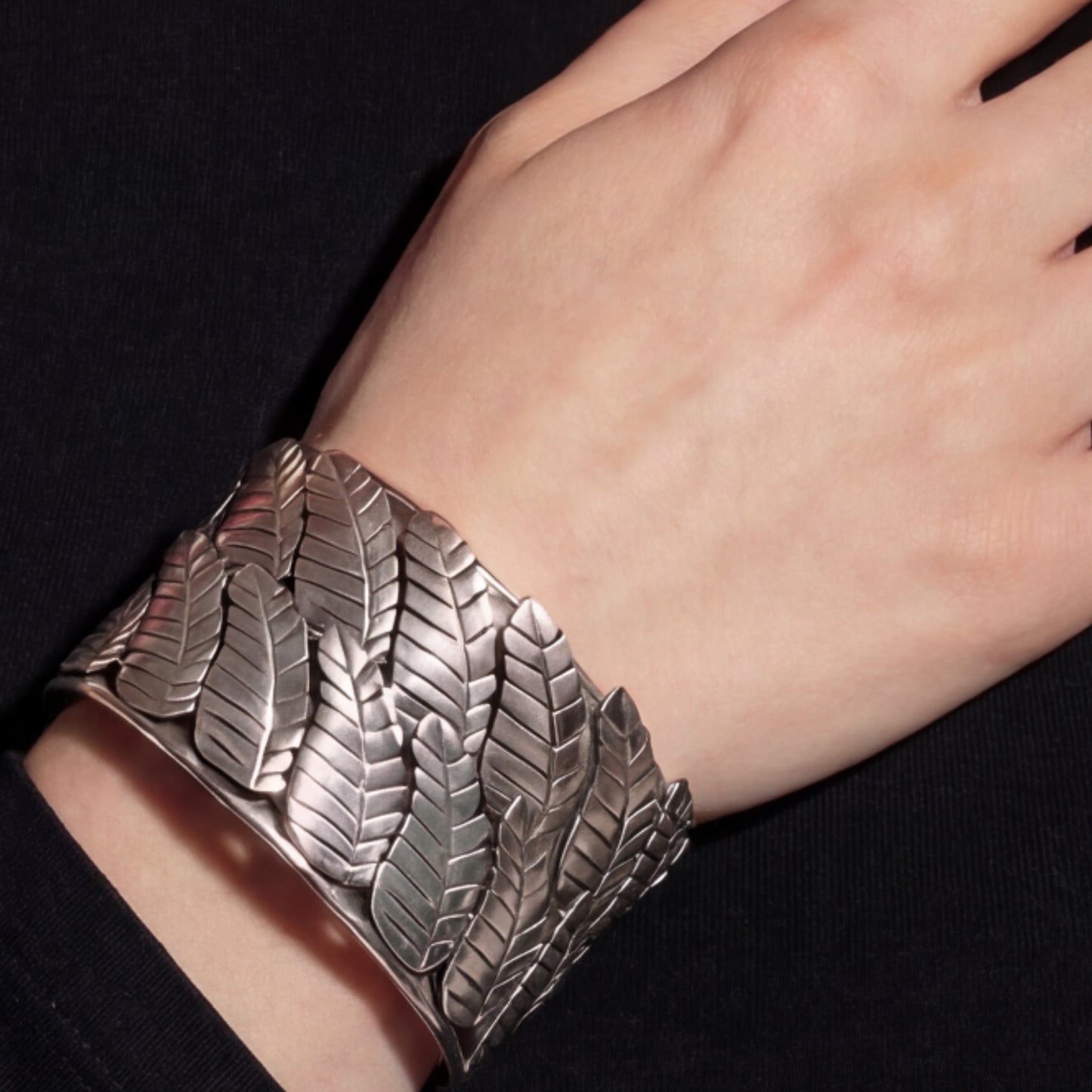 Silver leaf Taxco bracelet, modern design and like a vintage Taxco