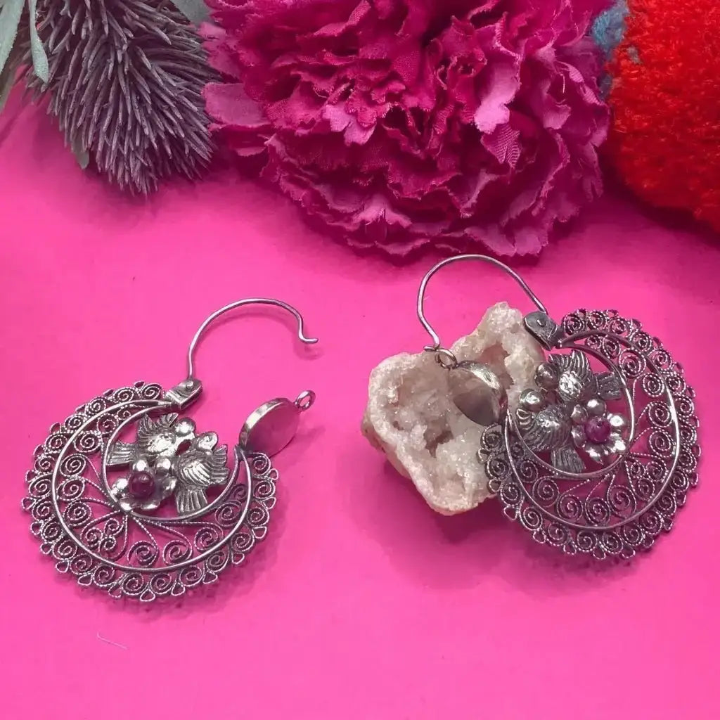 Arracada Mexican filigree earrings with flowers and doves