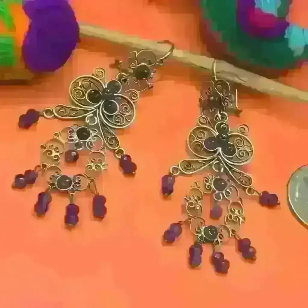 Drop Mexican Oaxacan filigree silver earrings with amethyst