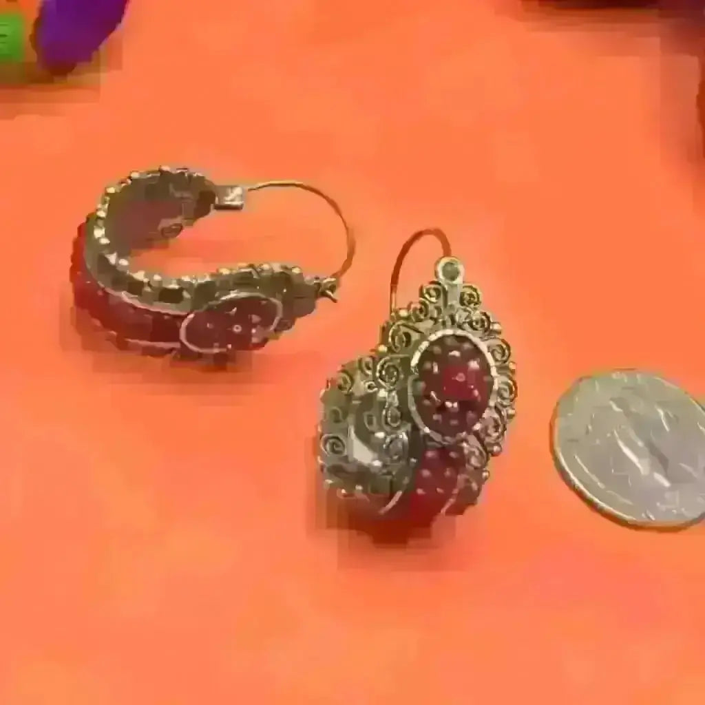 Oaxaca hoop filigree earrings with coral beads - Frida Kahlo