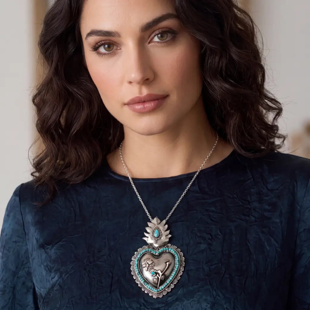 Oaxacan Silver filigree heart pendant with turquoise