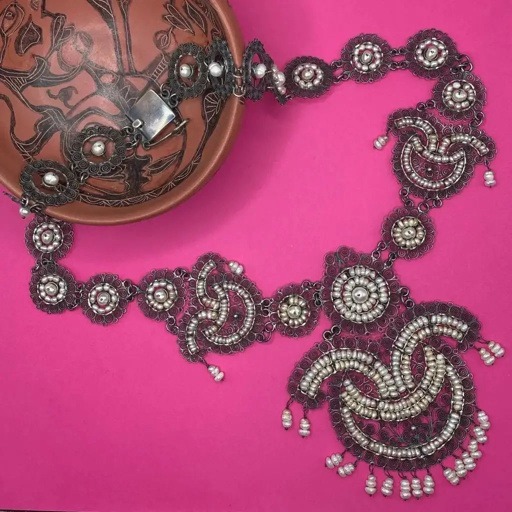 Oaxacan vintage Silver filigree necklace circa