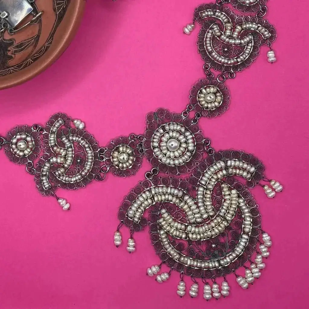 Oaxacan vintage Silver filigree necklace circa