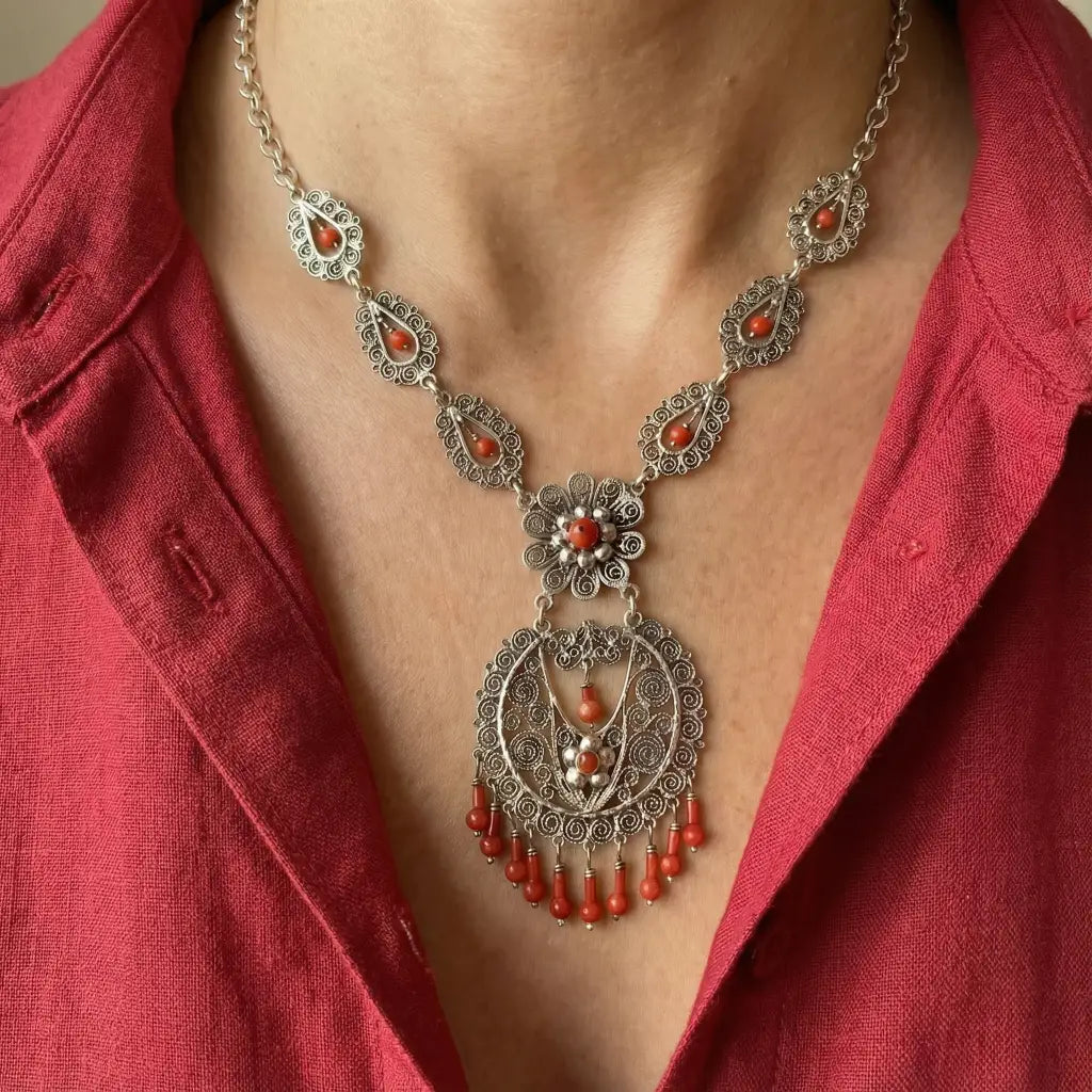 Oaxacan vintage Silver filigree necklace with coral circa