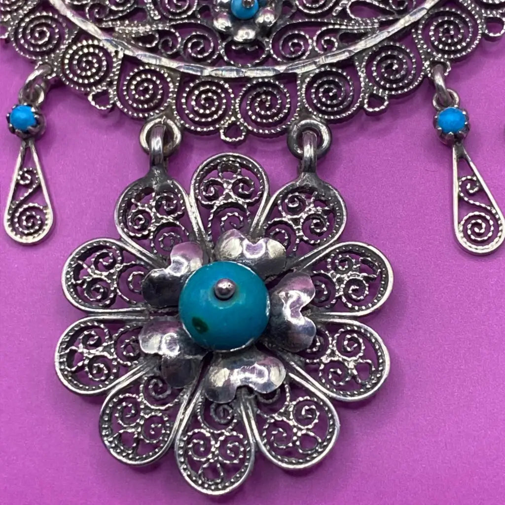 Oaxacan vintage Silver filigree necklace with turquoise