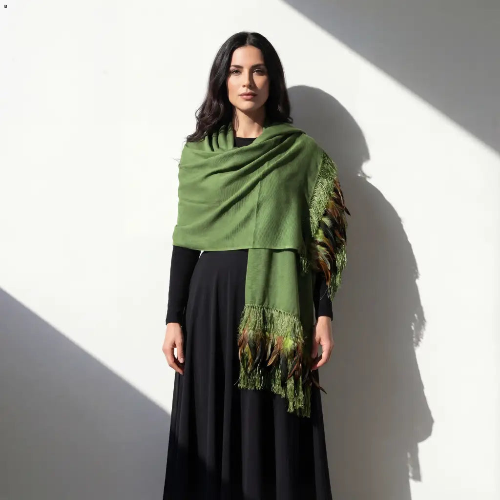 Purepecha rebozo with fringe and feathers - Shawl