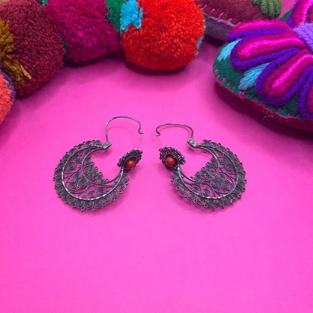 Silver Arracadas Earrings with coral - earrings