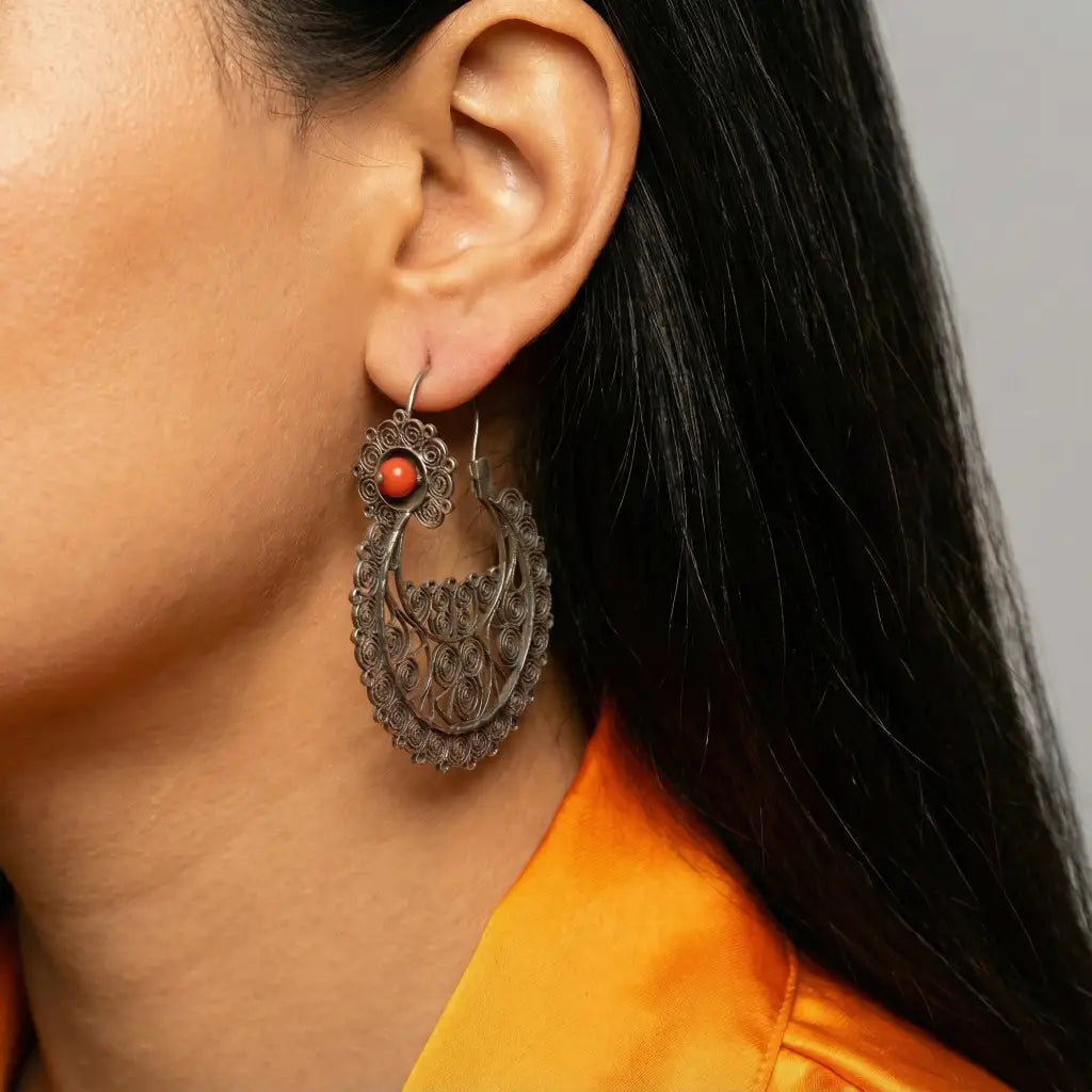 Silver Arracadas Earrings with coral - earrings