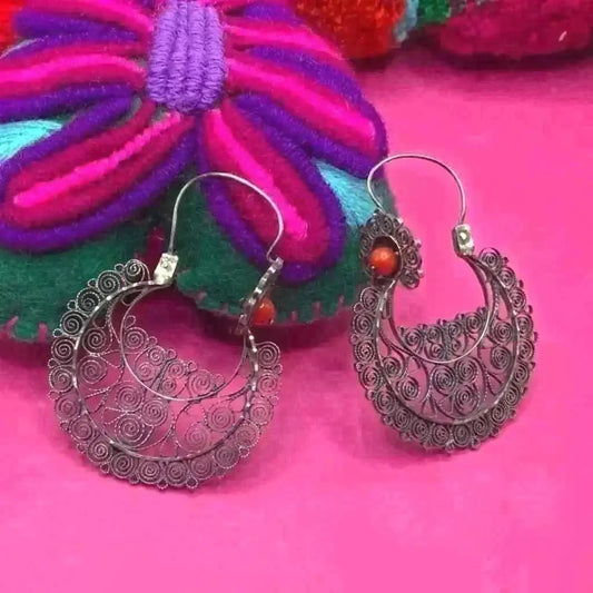 Silver Arracadas Earrings with coral
