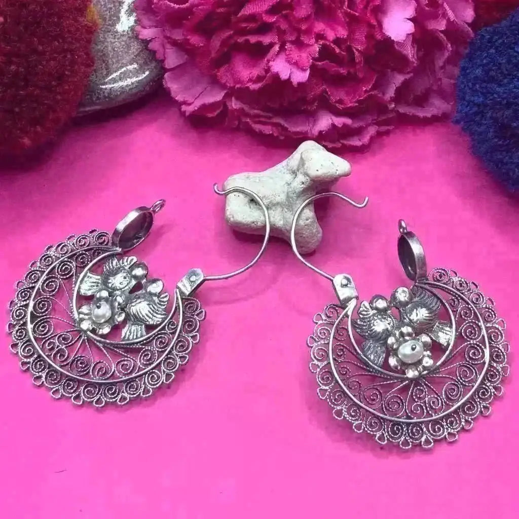 Silver Arracadas Earrings with doves flowers and pearls
