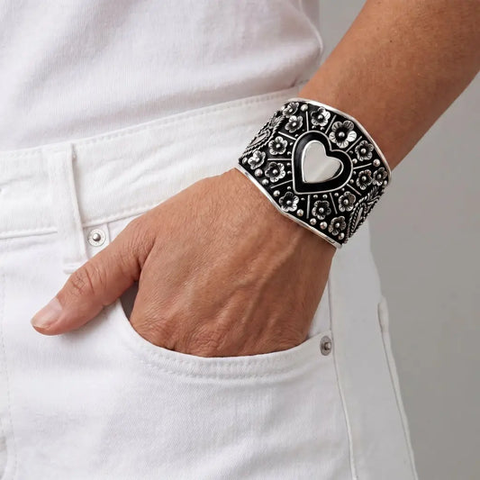 Silver Taxco bracelet modern design with gorgeous radiant
