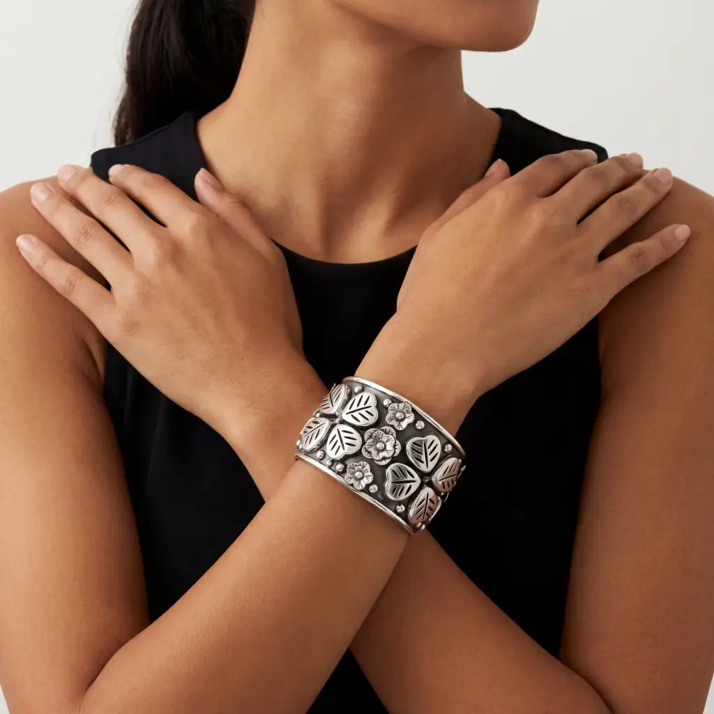 Silver Taxco Bracelet, Modern Double Four Leaf Clover Design