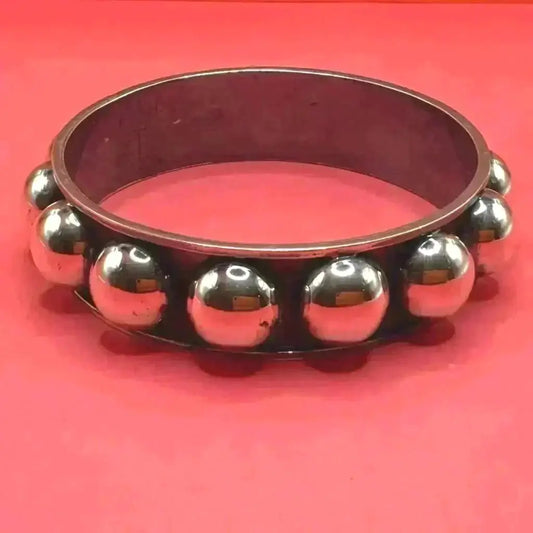 Stunning Taxco sterling circle bracelet