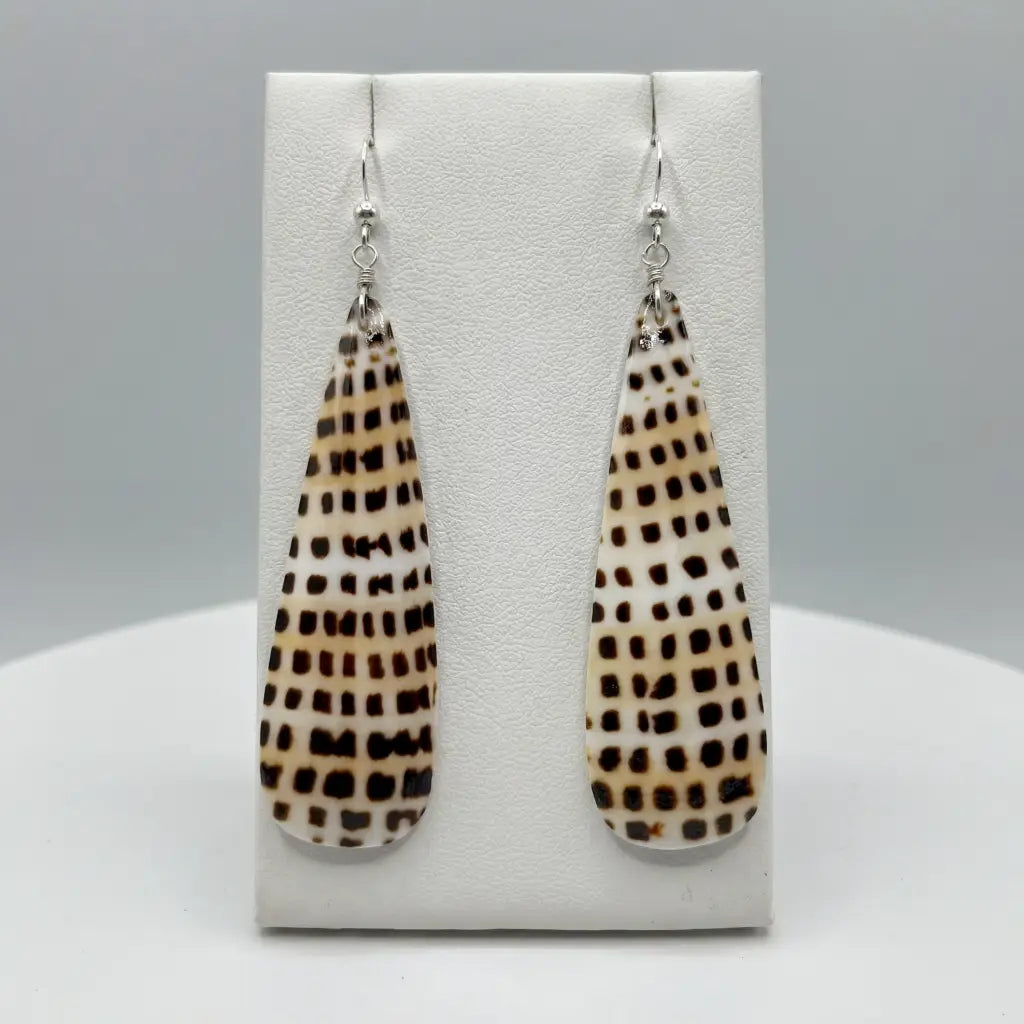 Tewa/Santo Domingo Native American earrings spotted shell