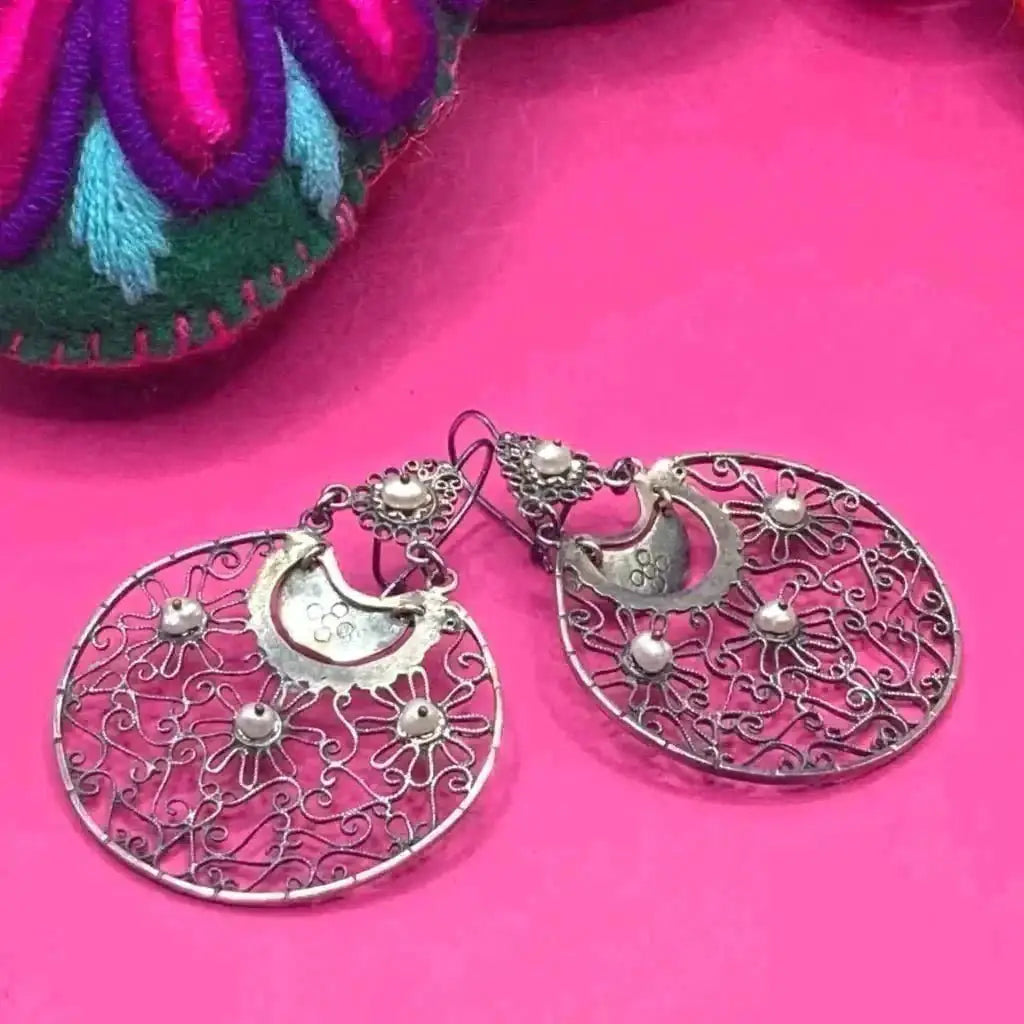 Traditional Oaxacan earrings with pearls