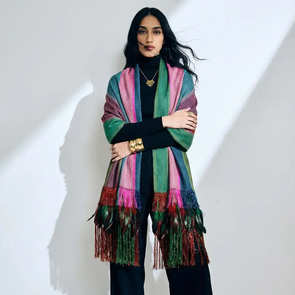 Purepecha rebozo with fringe and feathers - Shawl