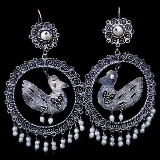 Vintage circa 1970 Oaxacan silver bird filigree earrings