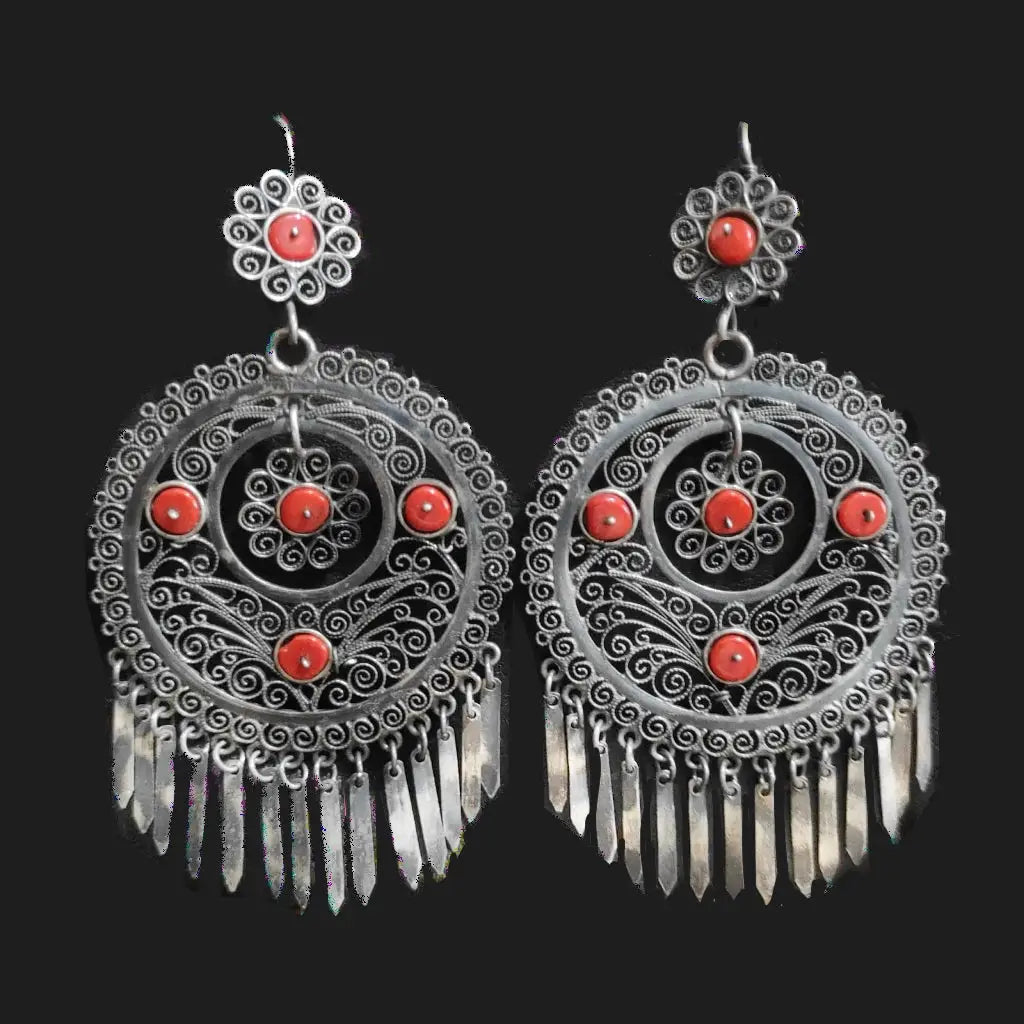 Vintage circa 1970 Oaxacan silver filigree earrings