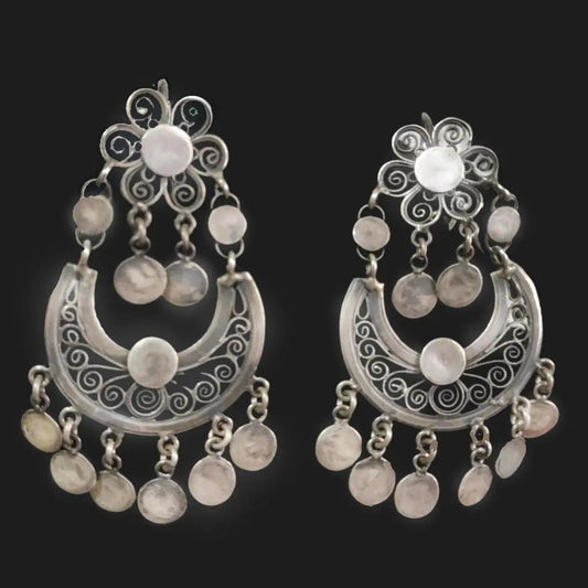 Vintage circa 1975 Oaxacan silver filigree earrings