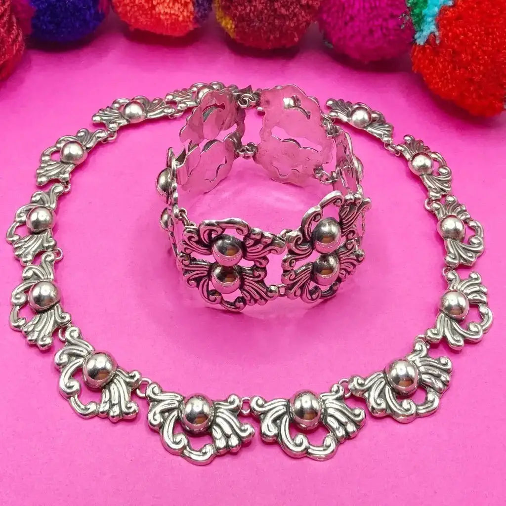 Vintage Taxco Silver necklace with matching bracelet
