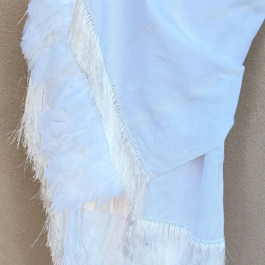 White Purepecha rebozo with fringe and feathers - Shawl