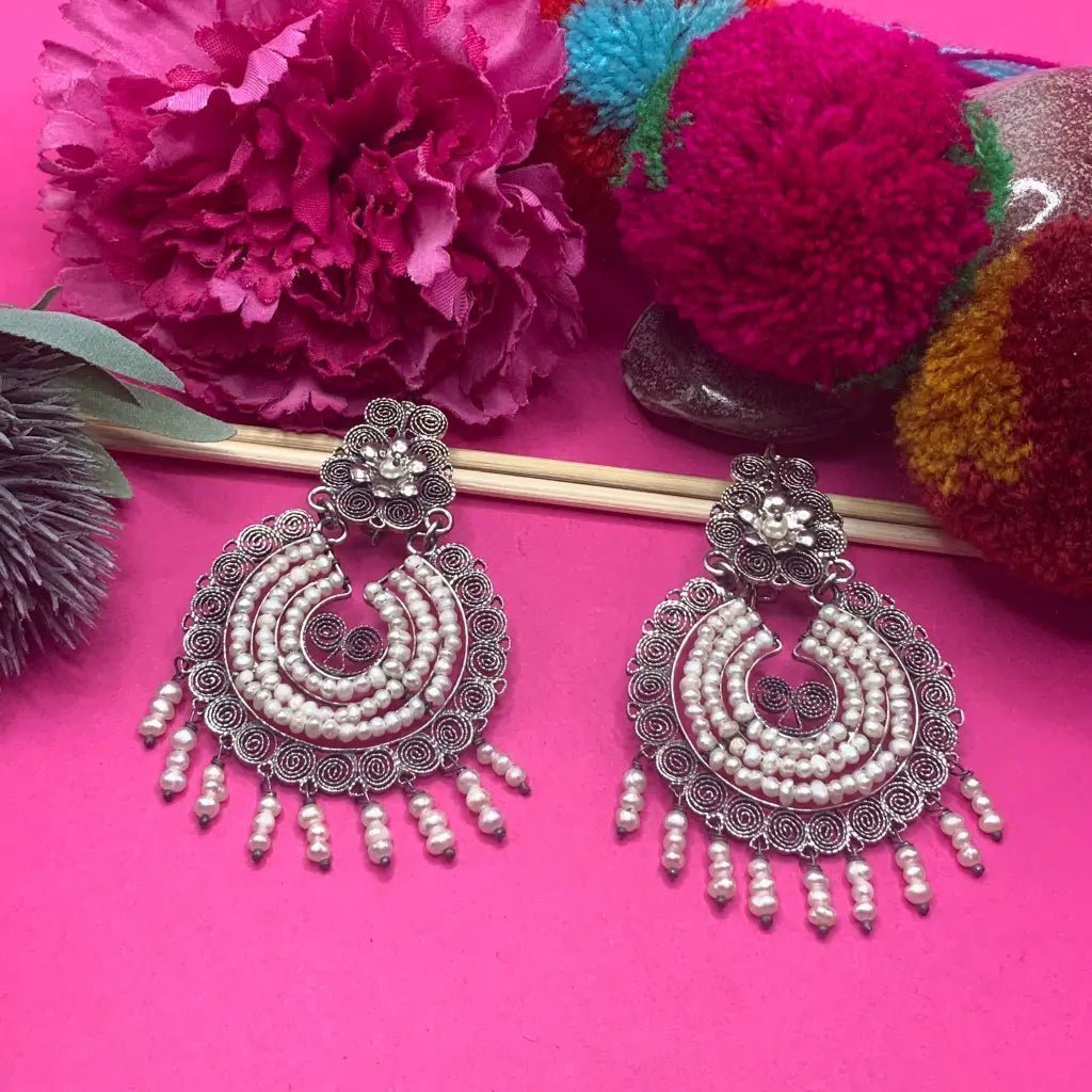 Round Oaxacan filigree silver earrings with pearls - Mexican Oaxacan Silver Jewelry